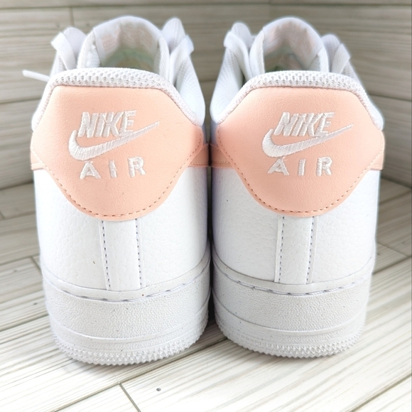 Nike Air Force 1 07 Next Nature Sneaker in White Arctic Orange Size 14.5 NWT - Picture 6 of 10